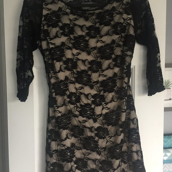 Black Lace Mini Dress With Back Cut Out - Picture 1 of 4